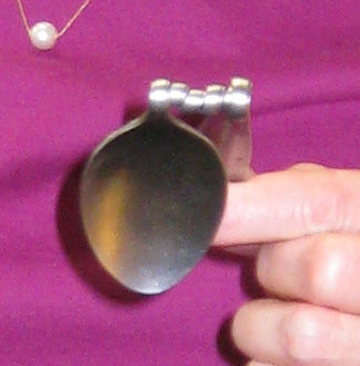 Quantum Spoon Bending: a Model for Healing and Transformation (Circles; 2024)